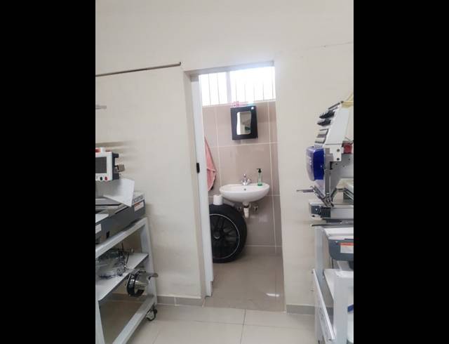 OFFICE PROPERTY TO RENT IN SCOTTSVILLE